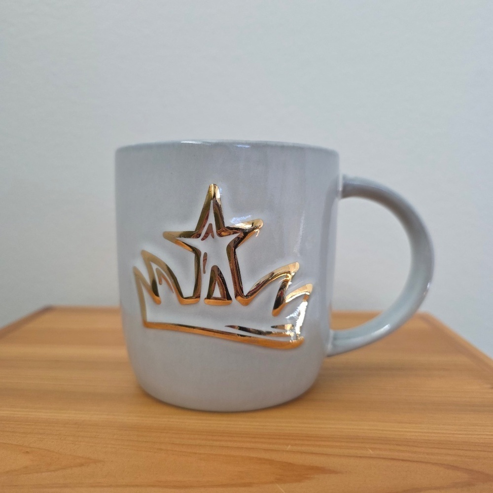 Starbucks Anniversary Gold Crown Mug‎ - 14 oz